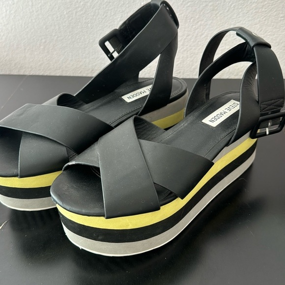 Steve Madden Macer Women's Cuffed Platform Sandals Black Multi size 8 - Picture 2 of 12